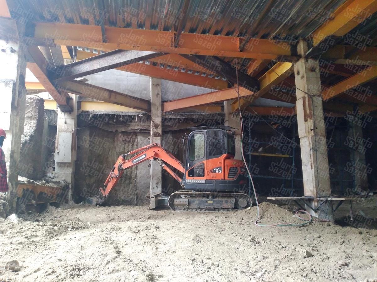 کنترل تراز آب زیرزمینی ۱۶- متر در پروژه سازه فولادی