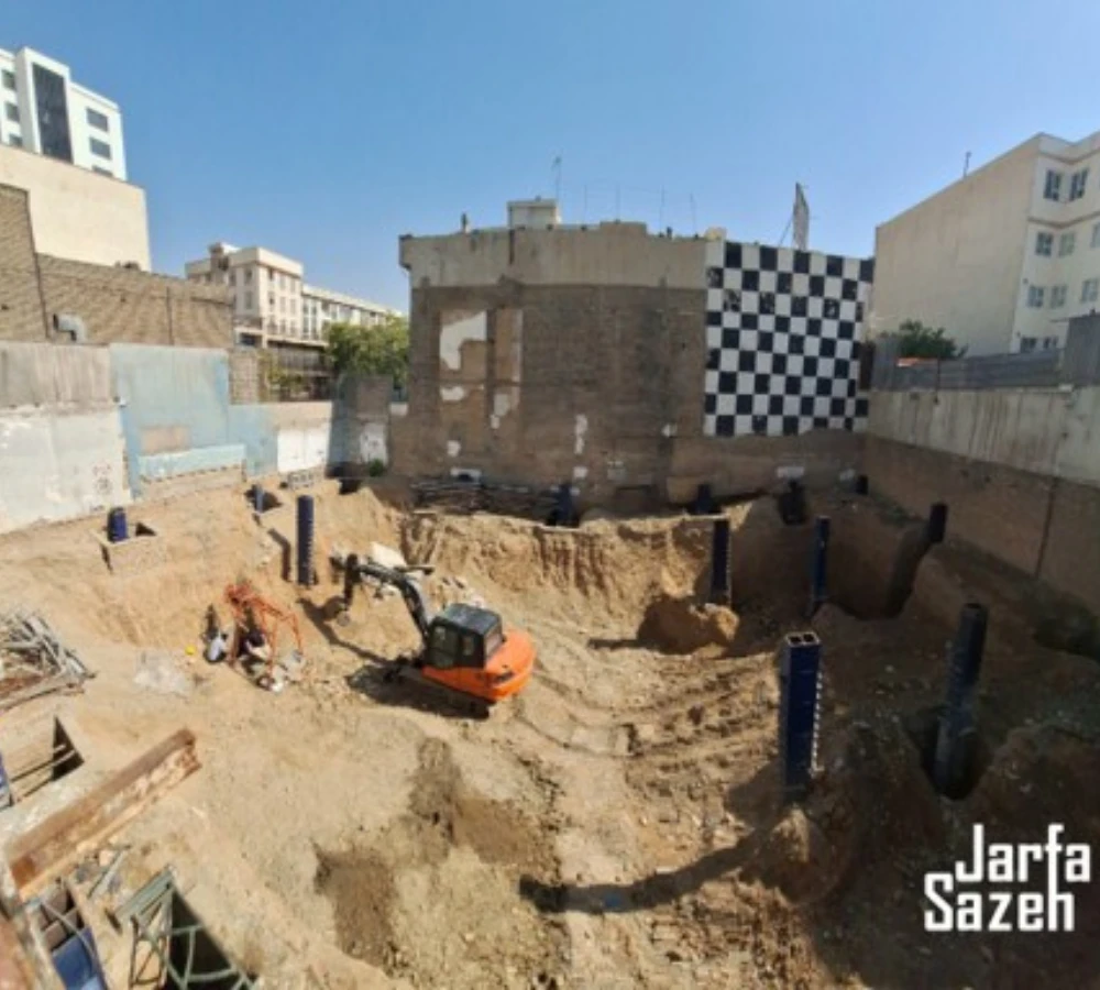 پروژه تاپ دان بتنی ساختمان تجاری - اداری جناح 7 دیوار دیافراگمی در روش تاپدان